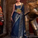 Women Paisley Woven Satin Silk Saree