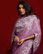 Women Embroidered Saree with Scalloped Border - Image 4